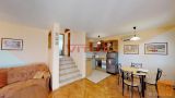 Malinska- Namješten apartman sa dvije terase i okućnicom!