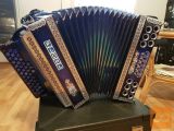 NOVA DIATONIČNA HARMONIKA PLOHL-VIRTUOZ C.F.B-NA ZALOGI
