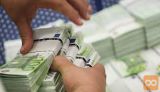 Finančna pomoč ljudem v težavah
