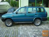 nissan terrano 2.4 i, 2.7 TD in 3.0 TD po delih